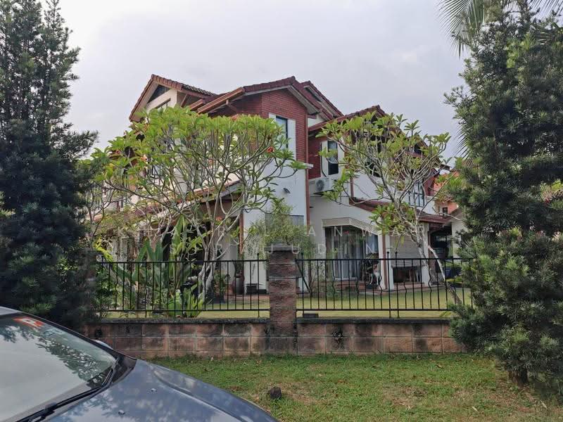 2-storey Terraced House for Sale in Bukit Jelutong (Shah Alam) - Khairil Anwar Sirajudin - Exterior - PropertyGuru.com.my