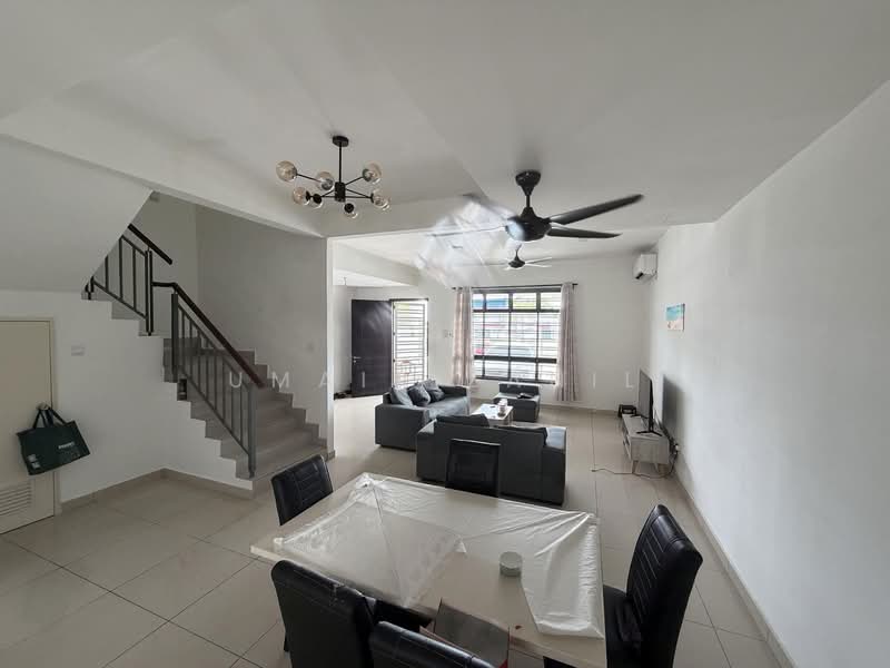 2-storey Terraced House for Sale in Pengerang (Johor) - UMAIR ZANIL - Living Room - PropertyGuru.com.my