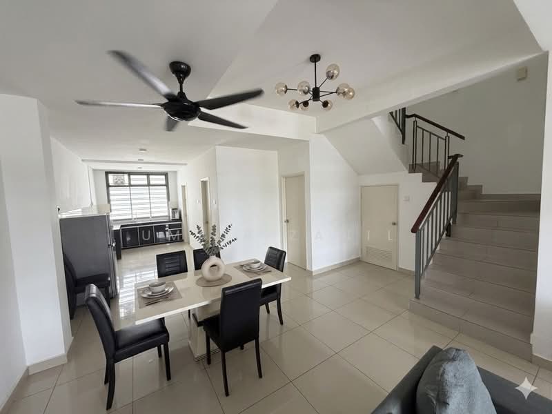 2-storey Terraced House for Sale in Pengerang (Johor) - UMAIR ZANIL - Dining Room - PropertyGuru.com.my