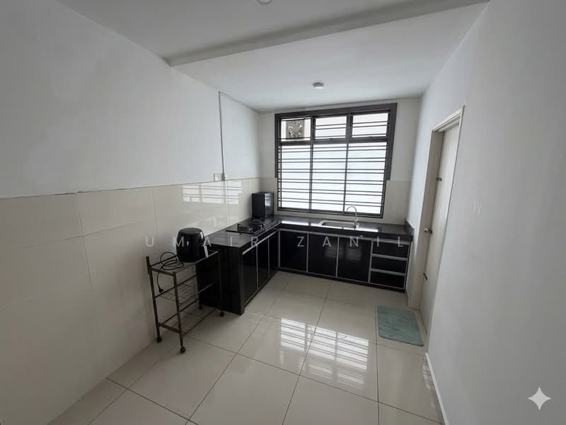 2-storey Terraced House for Sale in Pengerang (Johor) - UMAIR ZANIL - Kitchen - PropertyGuru.com.my