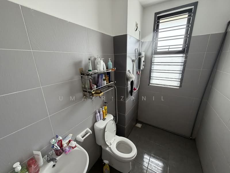 2-storey Terraced House for Sale in Pengerang (Johor) - UMAIR ZANIL - Bathroom - PropertyGuru.com.my