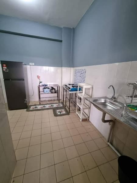 Apartment for Sale at Dataran Otomobil - Zilla Ahmad - Kitchen - PropertyGuru.com.my