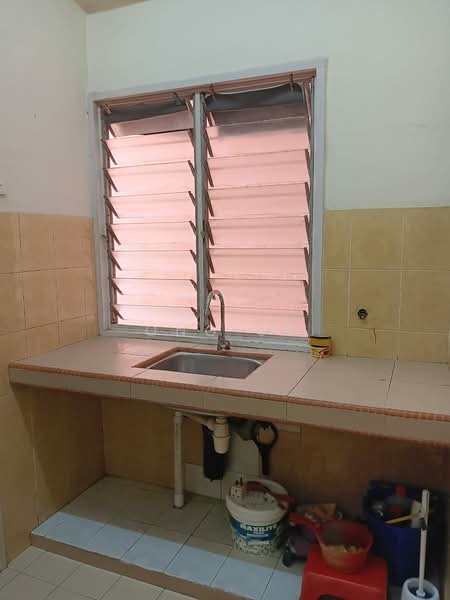 Flat for Rent at Mutiara Magna - Ong SK - Kitchen - PropertyGuru.com.my