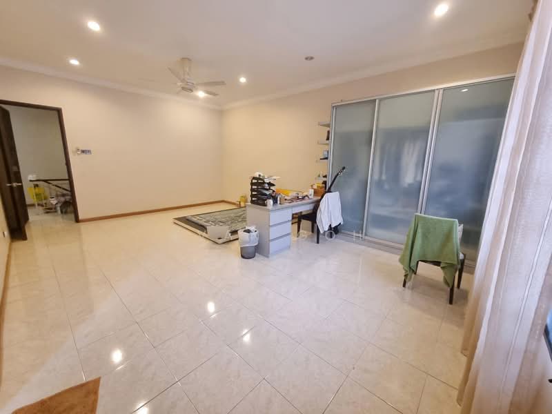 Rumah Berkembar untuk Dijual di Bandar Nusaputra (Puchong) - Evan Goh - Study - PropertyGuru.com.my