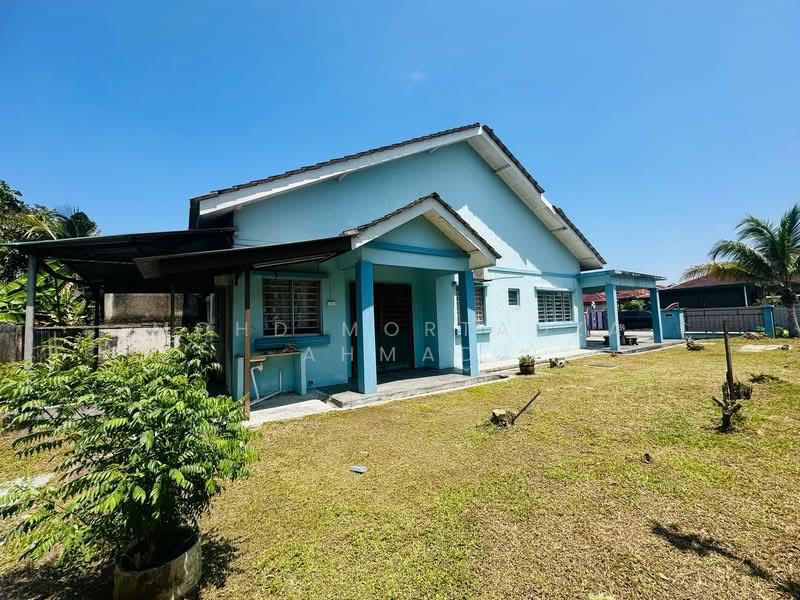 Semi-Detached House for Sale in Taman Indah Klia (Sepang) - Mohd Mortadza Ahmad - Exterior - PropertyGuru.com.my