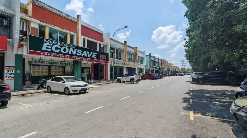 Kedai untuk Disewa di Klang (Selangor) - HS Ong - Exterior - Left of the shop - PropertyGuru.com.my