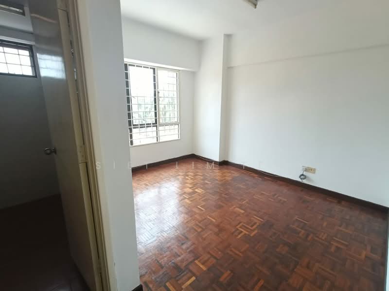 Apartment for Sale at Anjung Hijau (Greenfields) - Siet Lim Teh - PropertyGuru.com.my