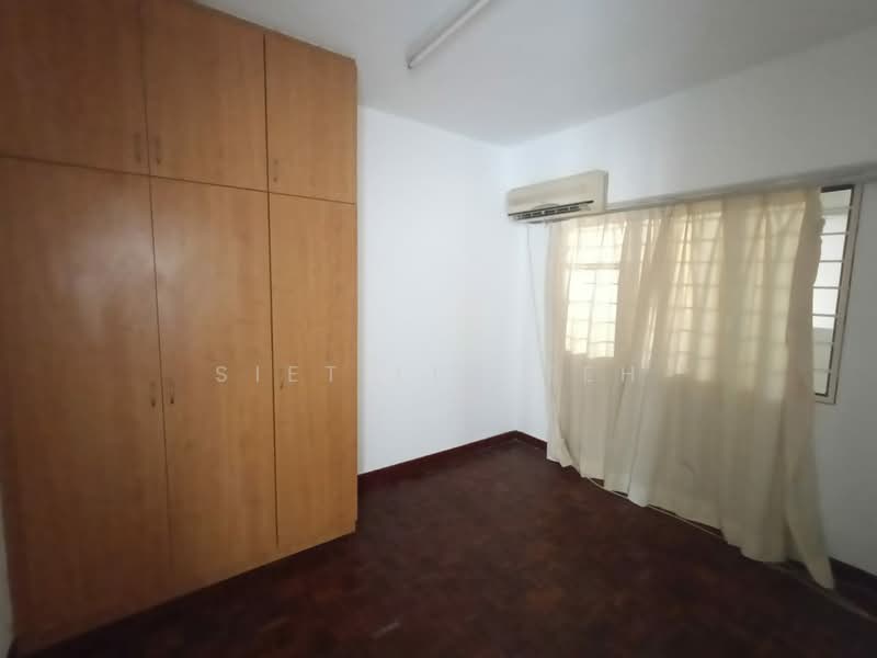 Apartment for Sale at Anjung Hijau (Greenfields) - Siet Lim Teh - PropertyGuru.com.my
