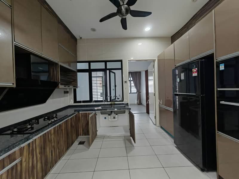 Semi-Detached House for Rent in 16 Sierra (Puchong) - Alan Chan - Kitchen - PropertyGuru.com.my