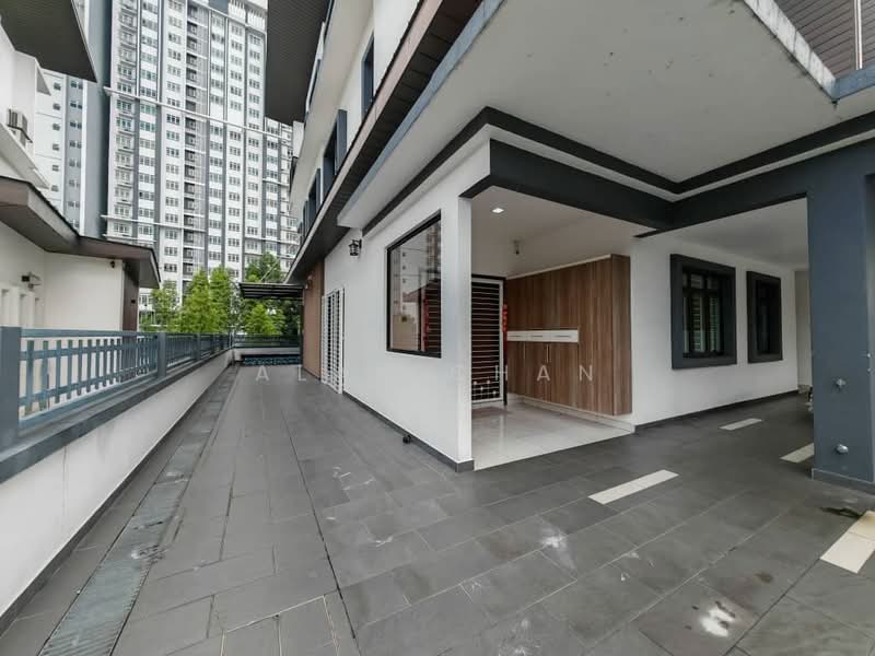 Semi-Detached House for Rent in 16 Sierra (Puchong) - Alan Chan - Exterior - PropertyGuru.com.my