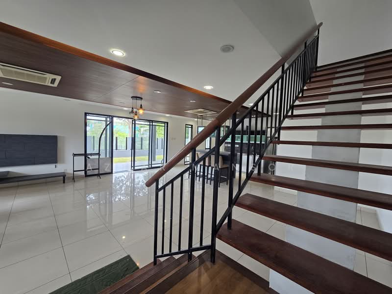 Saffron Hills Denai Alam untuk Untuk Dijual - RM 1,388,000, Mac 2026 - Staircase - PropertyGuru.com.my