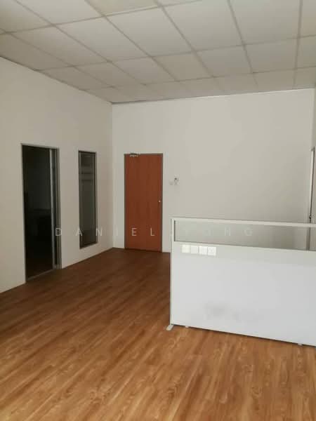 Shop for Sale in Tampoi (Johor) - Daniel Yong - Interior - PropertyGuru.com.my