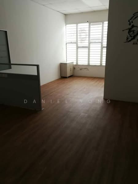 Shop for Sale in Tampoi (Johor) - Daniel Yong - Interior - PropertyGuru.com.my