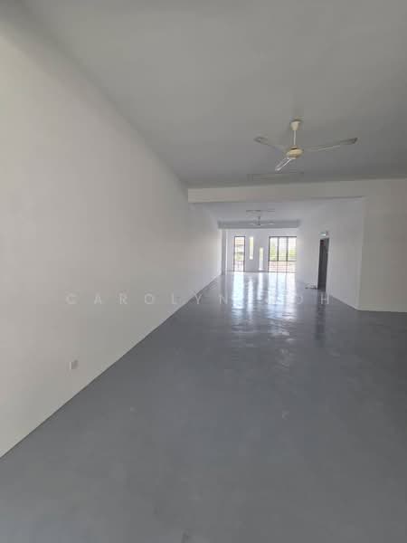 Shop for Rent in Taman Cahaya Kota Puteri (Masai) - Carolyn Goh - Interior - PropertyGuru.com.my