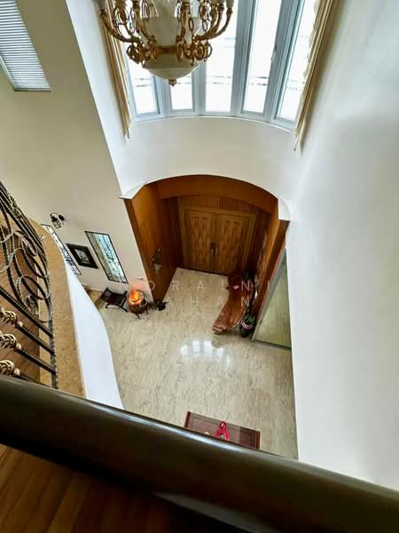 Rumah Banglo untuk Dijual di Petaling Jaya (Selangor) - Noraini Dahan - Entrance - PropertyGuru.com.my