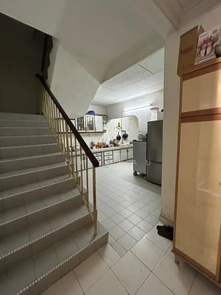Ipoh fairpark park fully furnished 3 storey house for rent untuk Untuk Disewa - RM 1,700 /bulan, Mac 2026 - Kitchen - PropertyGuru.com.my