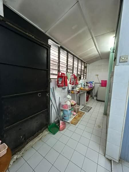 Ipoh fairpark park fully furnished 3 storey house for rent untuk Untuk Disewa - RM 1,700 /bulan, Mac 2026 - Kitchen - PropertyGuru.com.my