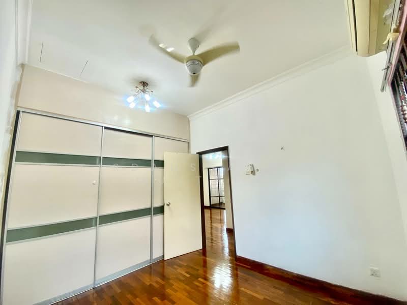 Precinct 16 untuk Untuk Dijual - RM 1,250,000, Apr 2026 - Bedroom - PropertyGuru.com.my