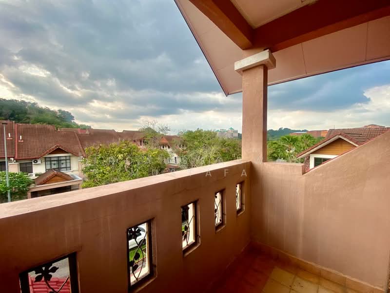 Precinct 16 untuk Untuk Dijual - RM 1,250,000, Apr 2026 - Balcony - PropertyGuru.com.my