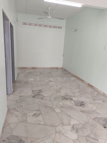 Untuk Disewa Taman Perwira