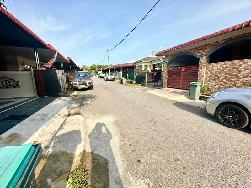 Bandar Puteri Jaya untuk Untuk Dijual - RM 250,000, Mac 2026 - Exterior - PropertyGuru.com.my
