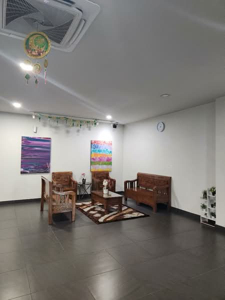 For Rent - One Maxim