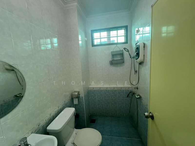 2-storey Terraced House for Sale in Taman Senai Indah (Senai) - Thomas Lee - Bathroom - PropertyGuru.com.my