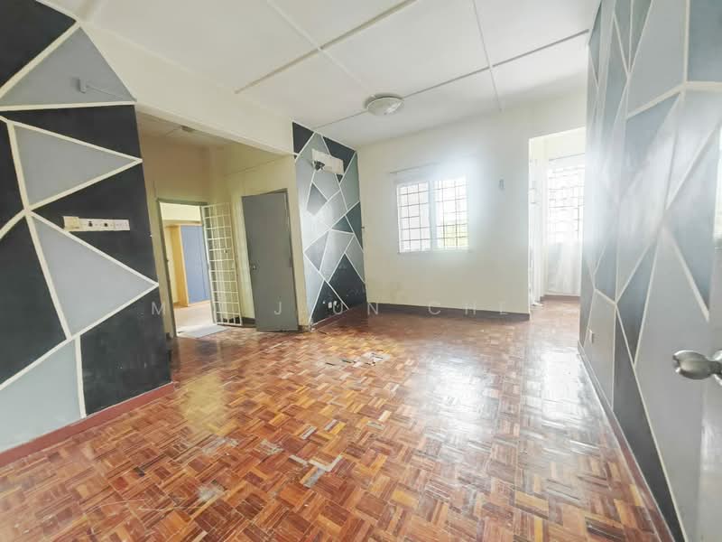 BANDAR PUCHONG JAYA untuk Untuk Dijual - RM 890,000, Apr 2026 - Living Room - PropertyGuru.com.my