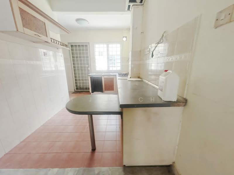 BANDAR PUCHONG JAYA untuk Untuk Dijual - RM 890,000, Apr 2026 - Kitchen - PropertyGuru.com.my