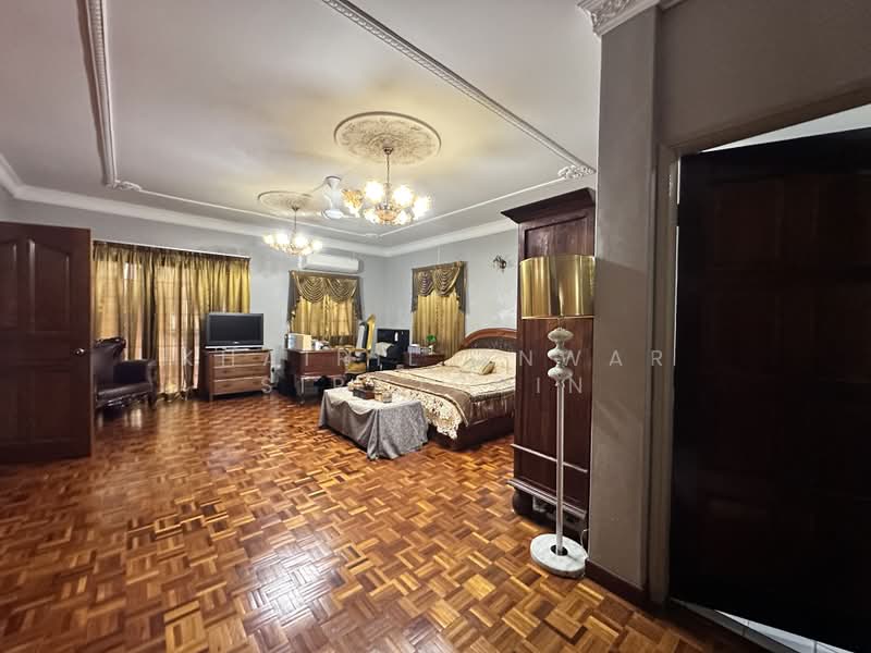 Rumah Banglo untuk Dijual di Kampung Datuk Keramat (Keramat) - Khairil Anwar Sirajudin - Bedroom - PropertyGuru.com.my