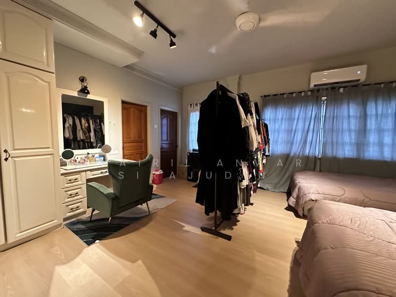 Rumah Banglo untuk Dijual di Kampung Datuk Keramat (Keramat) - Khairil Anwar Sirajudin - Bedroom - PropertyGuru.com.my