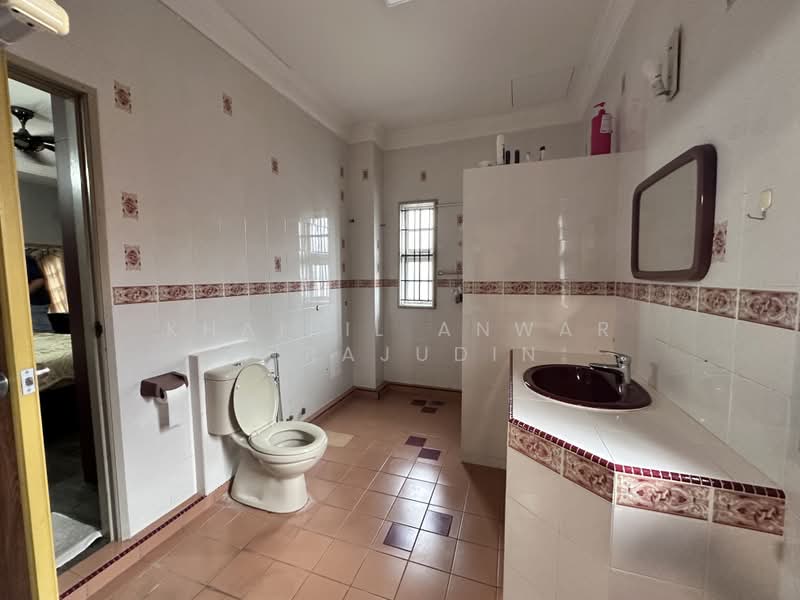 Rumah Banglo untuk Dijual di Kampung Datuk Keramat (Keramat) - Khairil Anwar Sirajudin - Bathroom - PropertyGuru.com.my