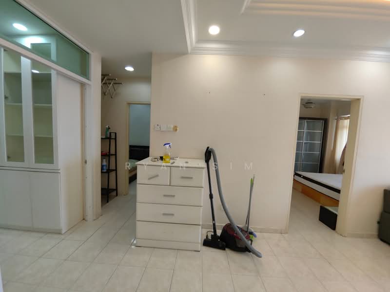 Kondominium untuk Disewa di Coastal Tower - Ryan Sim - Bedroom - PropertyGuru.com.my