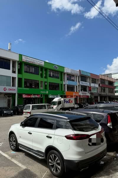 Shop for Rent in Taman Molek (Johor Bahru) - Sausa Lee - Exterior - PropertyGuru.com.my