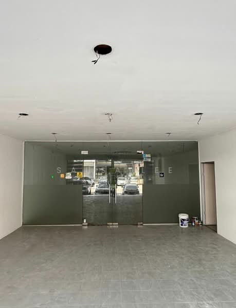 Shop for Rent in Taman Molek (Johor Bahru) - Sausa Lee - Entrance - PropertyGuru.com.my