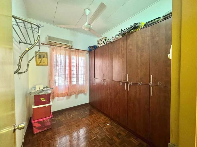 2-storey Terraced House for Sale in Seksyen 7 (Bangi) - Wan Azlan Ahmad - PropertyGuru.com.my
