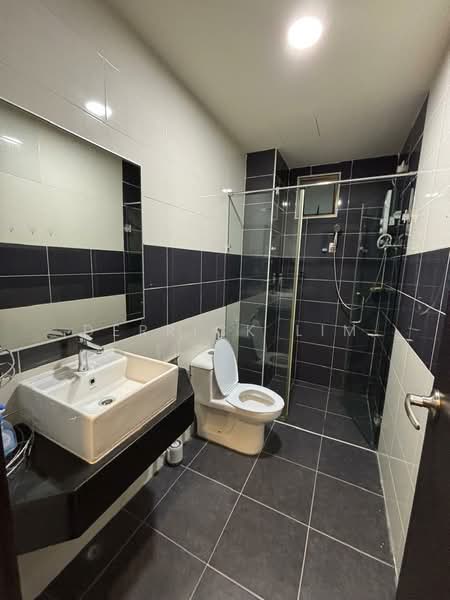 Service Residence for Sale at D'Inspire Residence (Inspira Bestari) - Derrick Lim - PropertyGuru.com.my