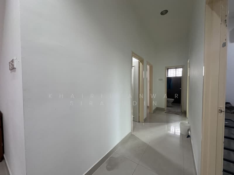 Service Residence for Sale at E-Tiara - Khairil Anwar Sirajudin - Corridor - PropertyGuru.com.my