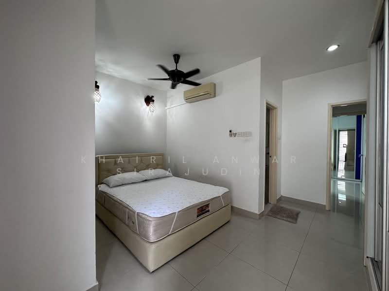 Service Residence for Sale at E-Tiara - Khairil Anwar Sirajudin - Bedroom - PropertyGuru.com.my