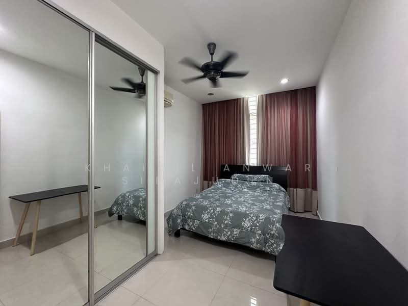 Service Residence for Sale at E-Tiara - Khairil Anwar Sirajudin - Bedroom - PropertyGuru.com.my