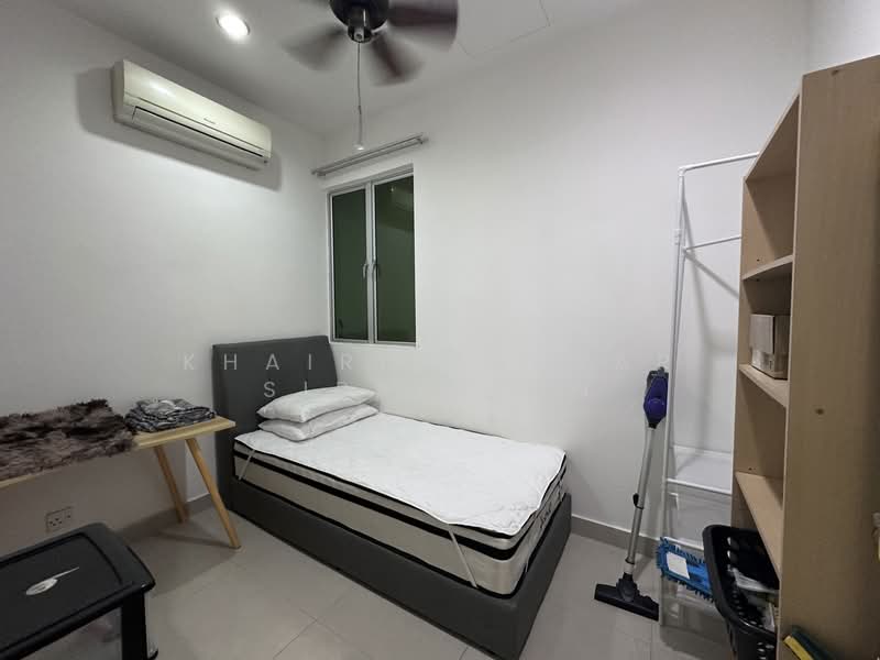 Service Residence for Sale at E-Tiara - Khairil Anwar Sirajudin - Bedroom - PropertyGuru.com.my