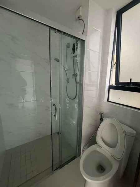 Regalia Park @ Forest City untuk Untuk Disewa - RM 1,650 /bulan, Mac 2026 - Bathroom - PropertyGuru.com.my