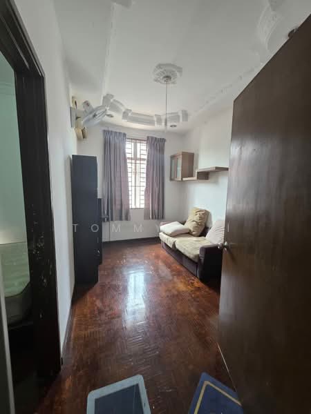 2-storey Terraced House for Sale in Taman Setia Indah (Tebrau) - Tommy Tai - Living Room - PropertyGuru.com.my