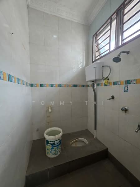 2-storey Terraced House for Sale in Taman Setia Indah (Tebrau) - Tommy Tai - Bathroom - PropertyGuru.com.my