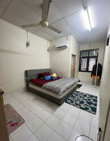 1-storey Terraced House for Sale in Taman Puteri Wangsa (Ulu Tiram) - Mohd Faez - Bedroom - PropertyGuru.com.my