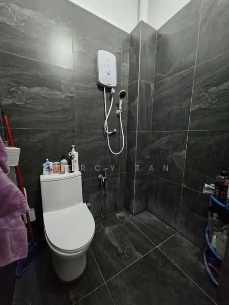 2-storey Terraced House for Sale in Sri Petaling (Kuala Lumpur) - Jercy Tan - Bathroom - PropertyGuru.com.my
