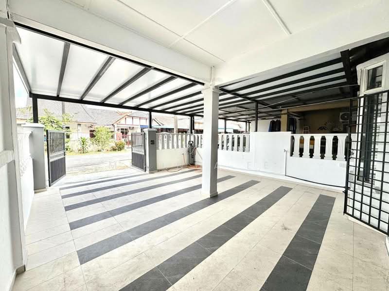 1-storey Terraced House for Sale in Taman Universiti (Skudai) - Melinda Ee - Exterior - PropertyGuru.com.my