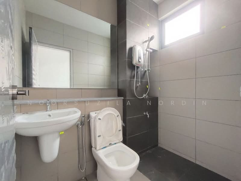 2-storey Terraced House for Sale in Elmina (Shah Alam) - Noorsuzila Nordin - Bathroom - PropertyGuru.com.my