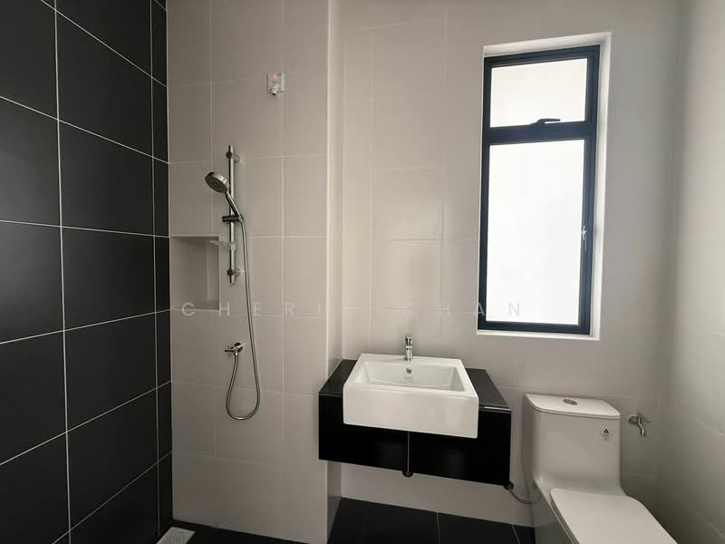 Cluster House for Sale in Iskandar Puteri (Nusajaya) (Johor) - Cherie Chan - Bathroom - PropertyGuru.com.my