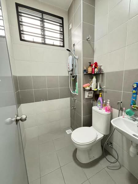 1-storey Terraced House for Sale in Bandar Putra (Kulai) - Max Yee - Bathroom - PropertyGuru.com.my
